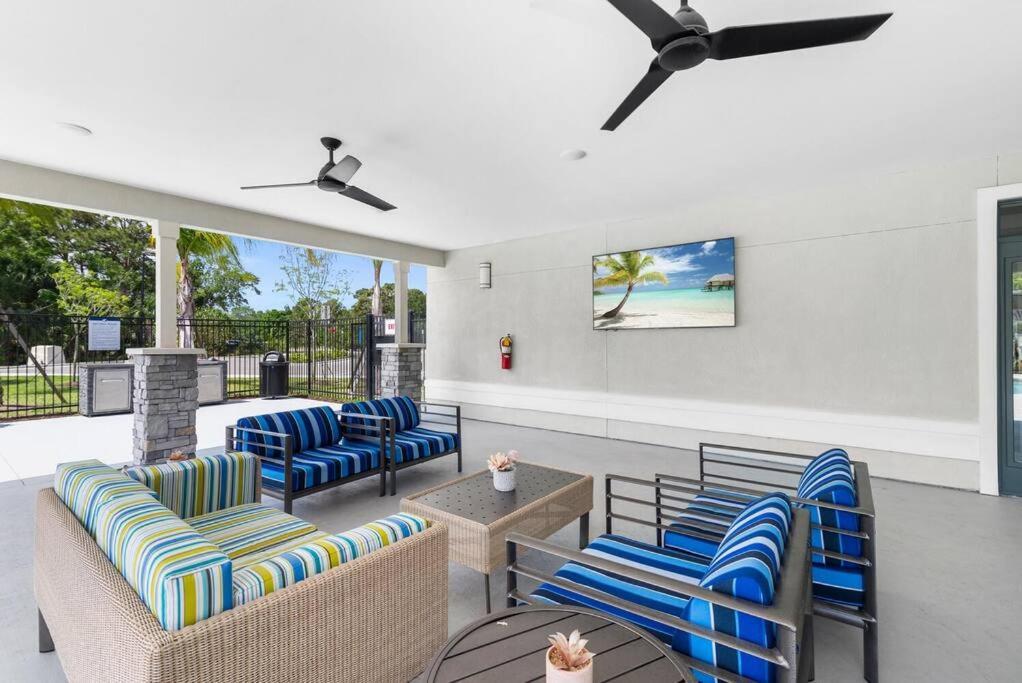 Elegant 2 Bed/2 Bath Apartment In Melbourne Fl 외부 사진