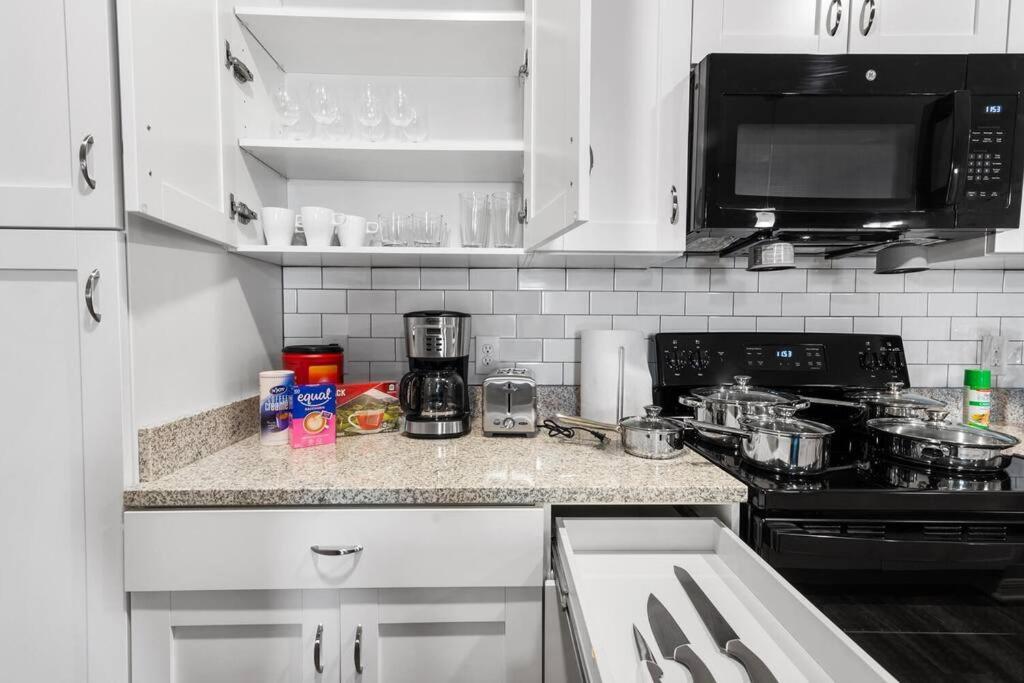 Elegant 2 Bed/2 Bath Apartment In Melbourne Fl 외부 사진